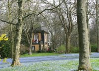 Wanderung zur Scillabl�te